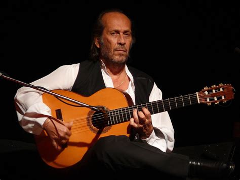  Entre Dos Aguas: A Soulful Flamenco Journey Through Passion and Melancholy